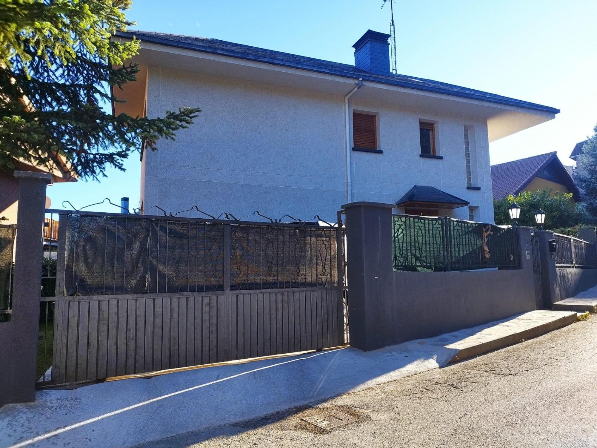 Villa San Lure Jaca Exterior photo
